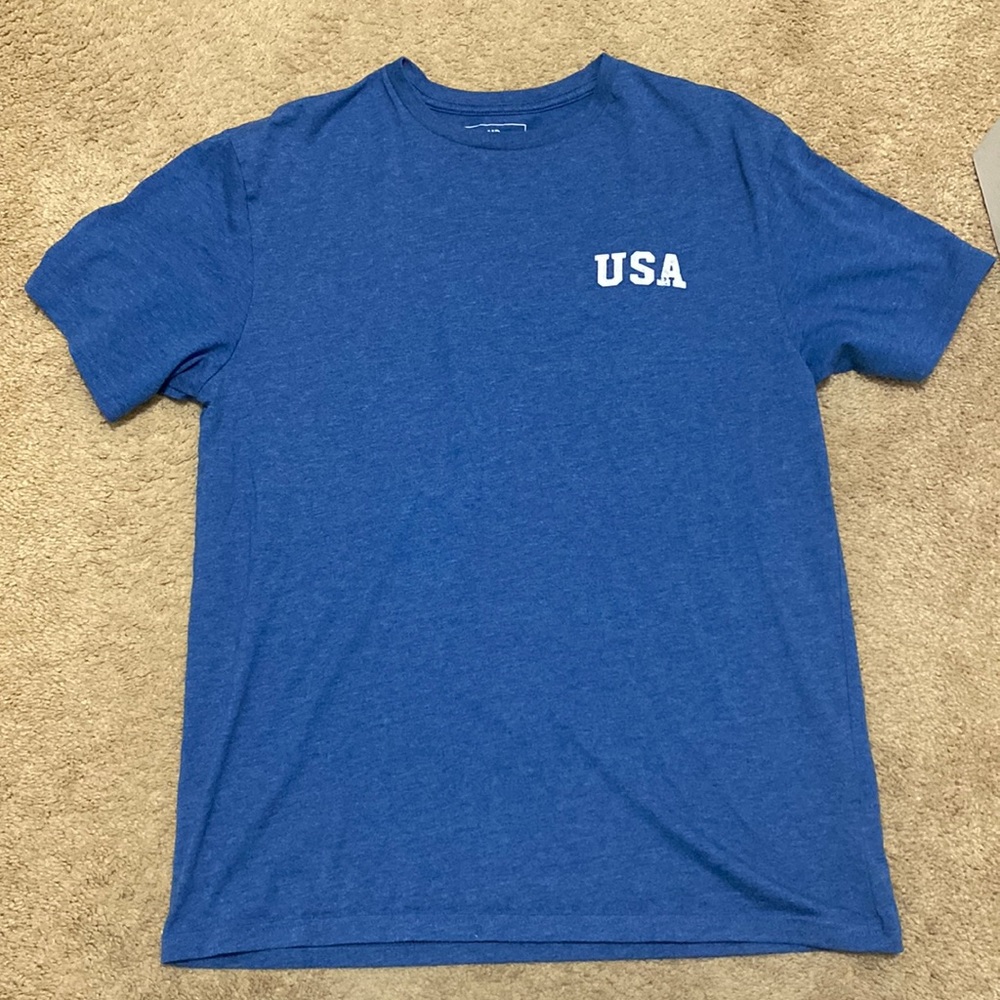 Blue USA T-shirt. Great condition.